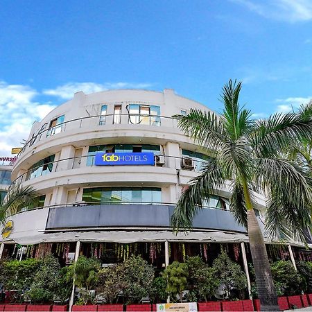 Fabexpress White House - Nr Midc Khargar Hotel Koparpada Ngoại thất bức ảnh
