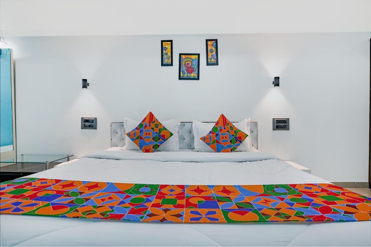 Fabexpress White House - Nr Midc Khargar Hotel Koparpada Ngoại thất bức ảnh