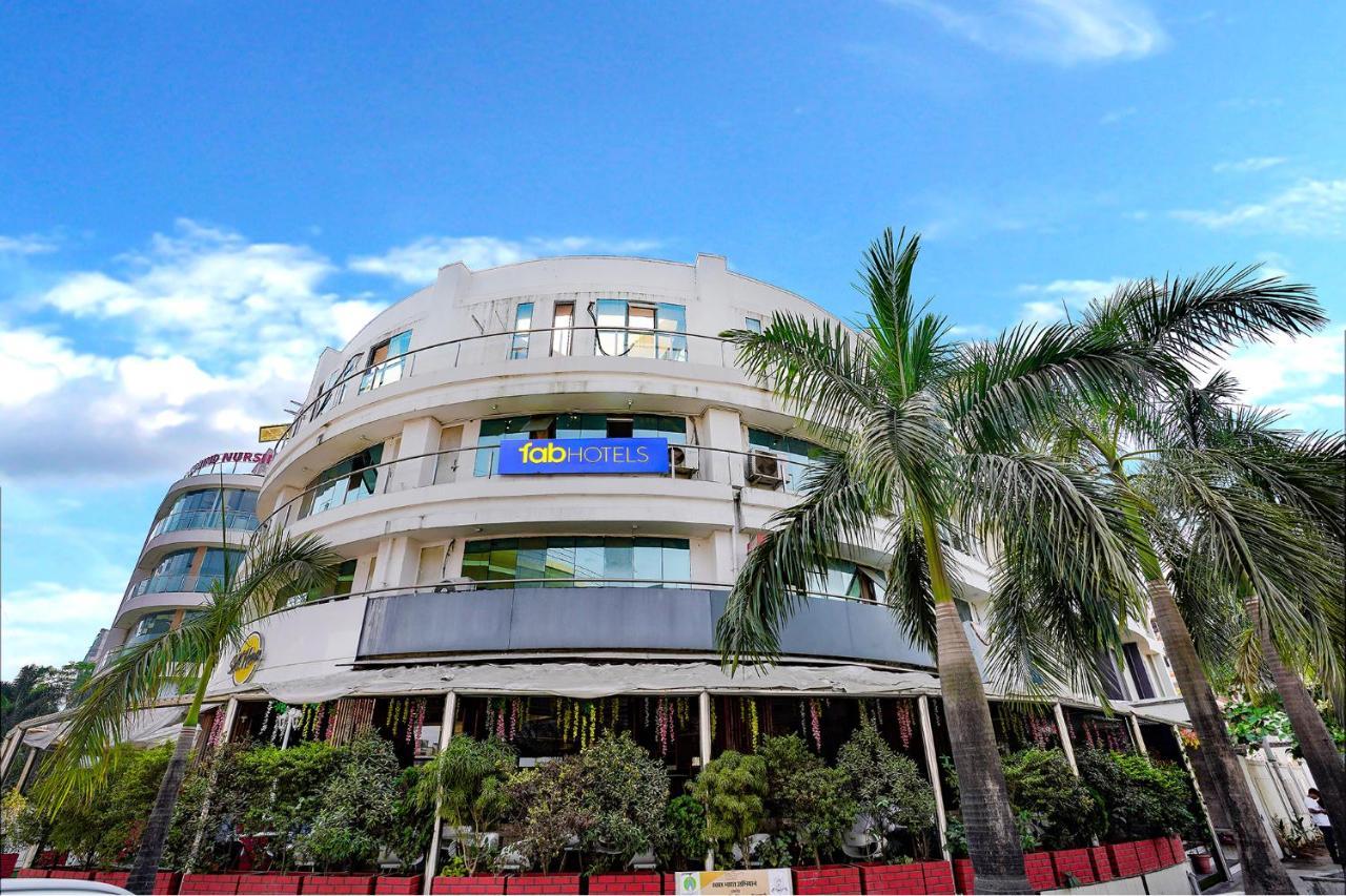 Fabexpress White House - Nr Midc Khargar Hotel Koparpada Ngoại thất bức ảnh