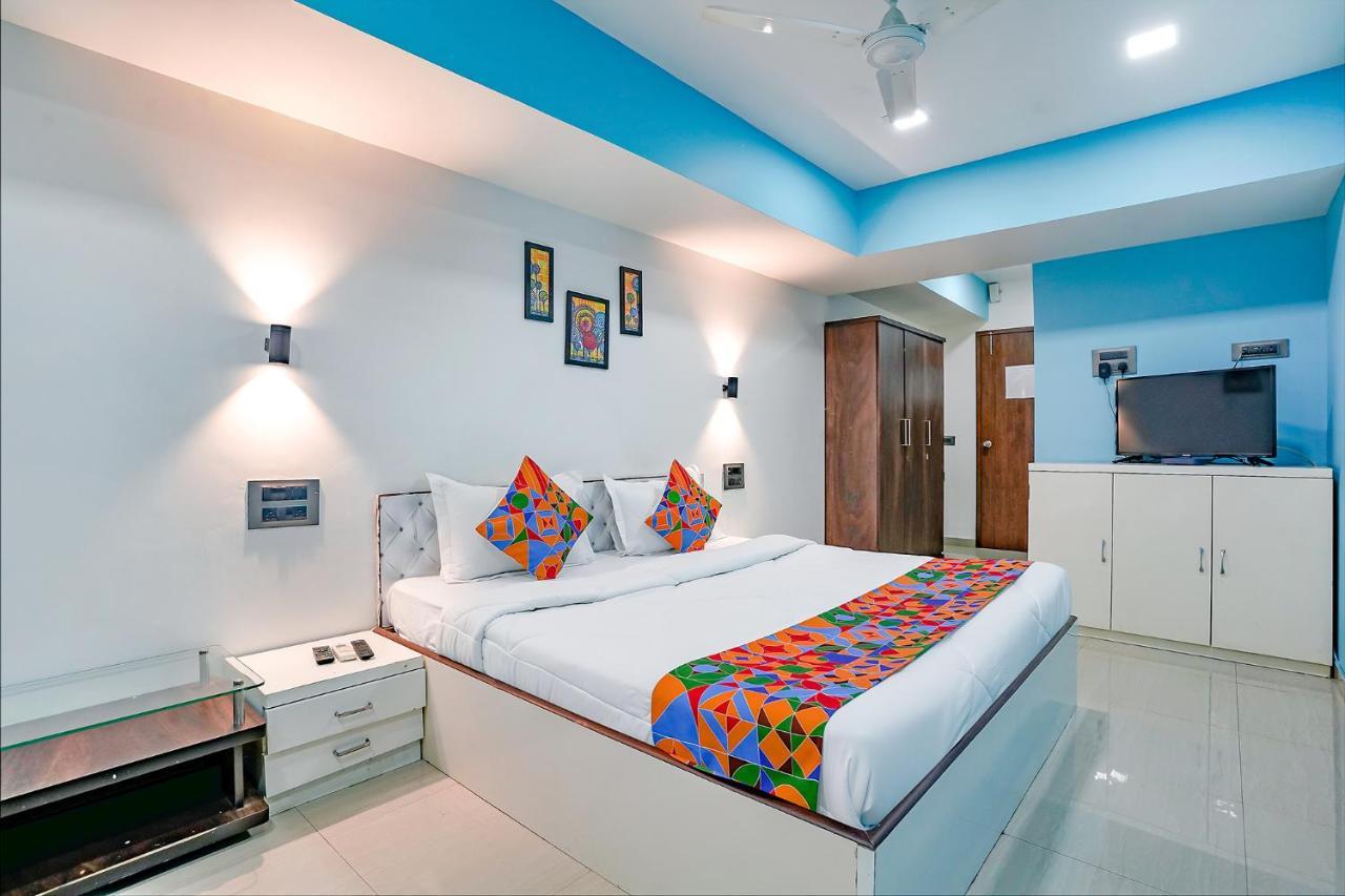 Fabexpress White House - Nr Midc Khargar Hotel Koparpada Ngoại thất bức ảnh