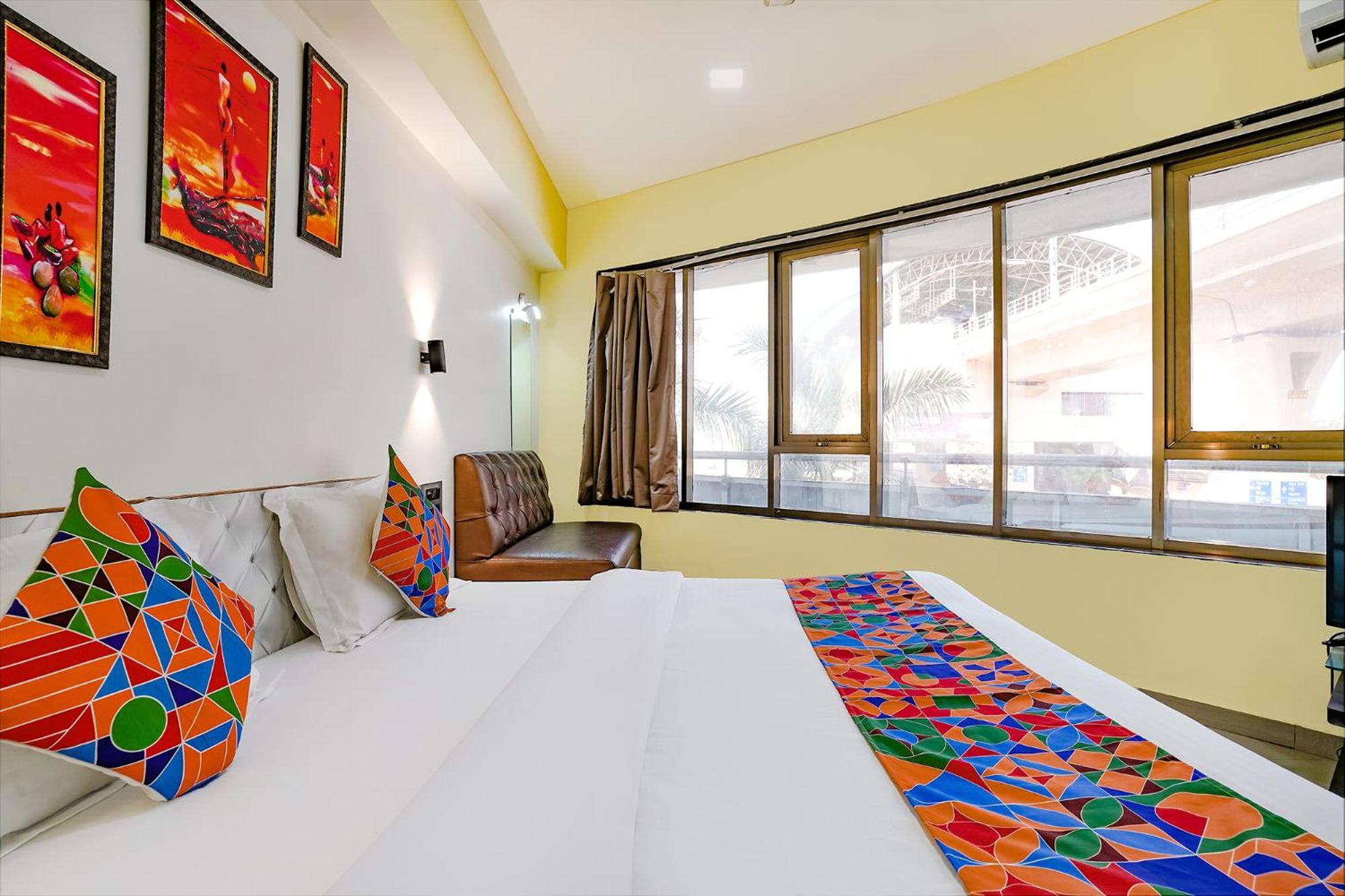 Fabexpress White House - Nr Midc Khargar Hotel Koparpada Ngoại thất bức ảnh